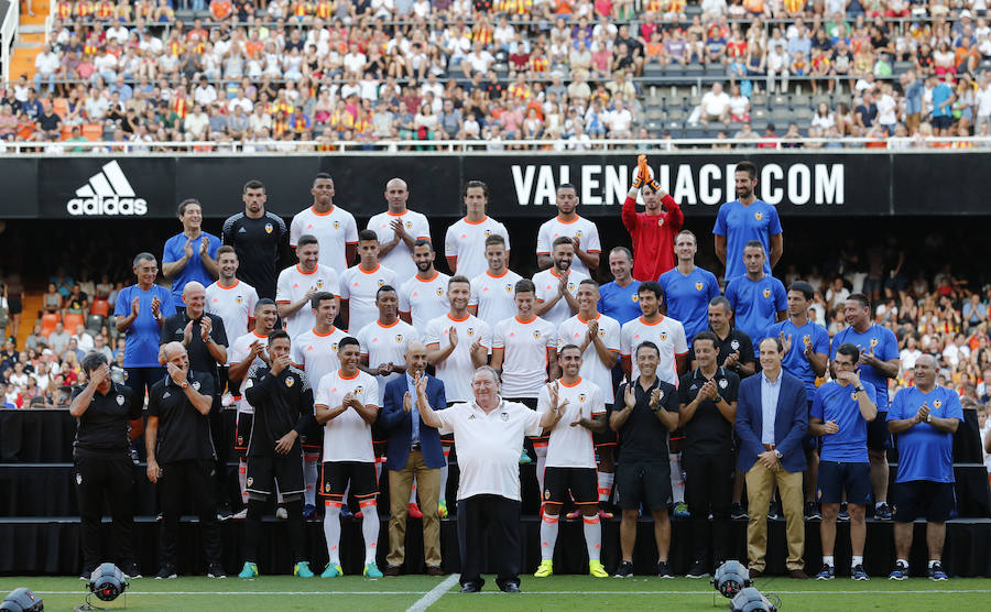 Fotos de la presentación del Valencia CF en Mestalla