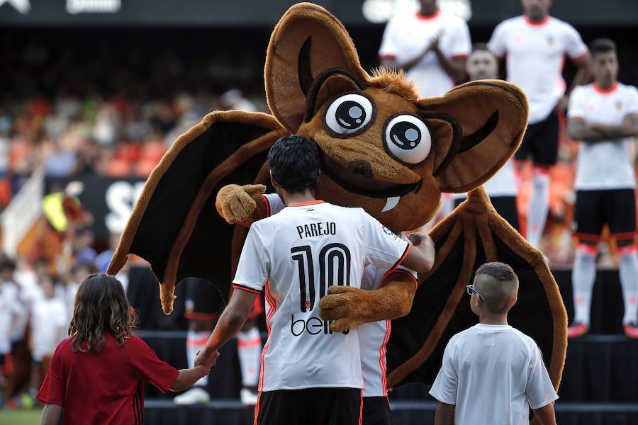 Fotos de la presentación del Valencia CF en Mestalla