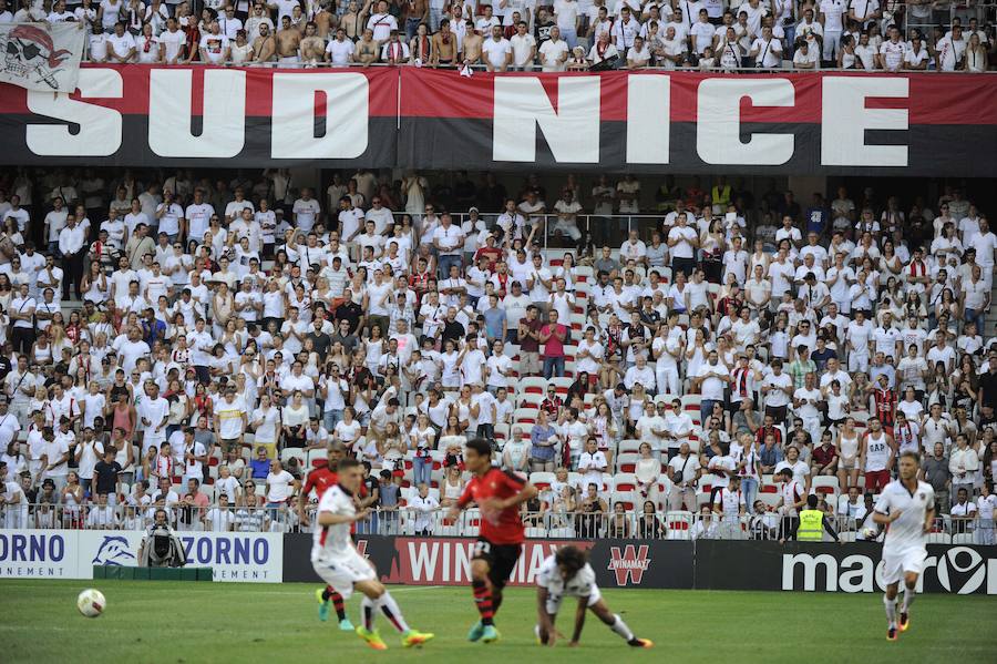 Fotos de las camisetas conmemorativas en Niza