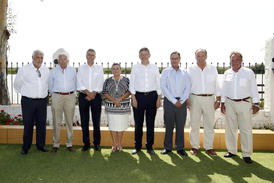 Fotos de Ximo Puig en la reunión con los empresarios valencianos