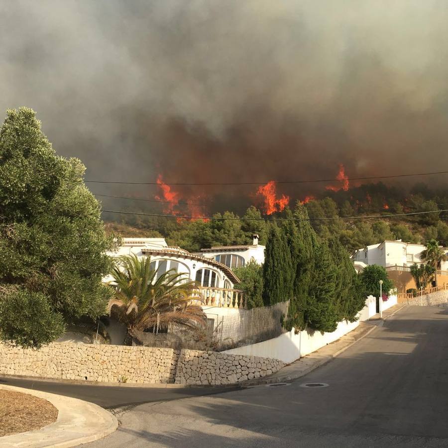 Fotos del incendio de la Granadella, en Xàbia y Benitatxell