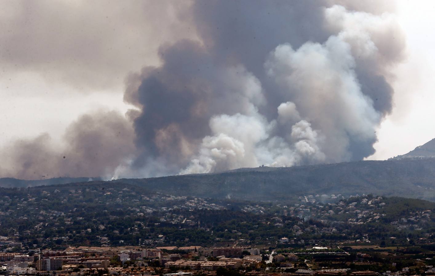 Fotos del incendio de la Granadella, en Xàbia y Benitatxell