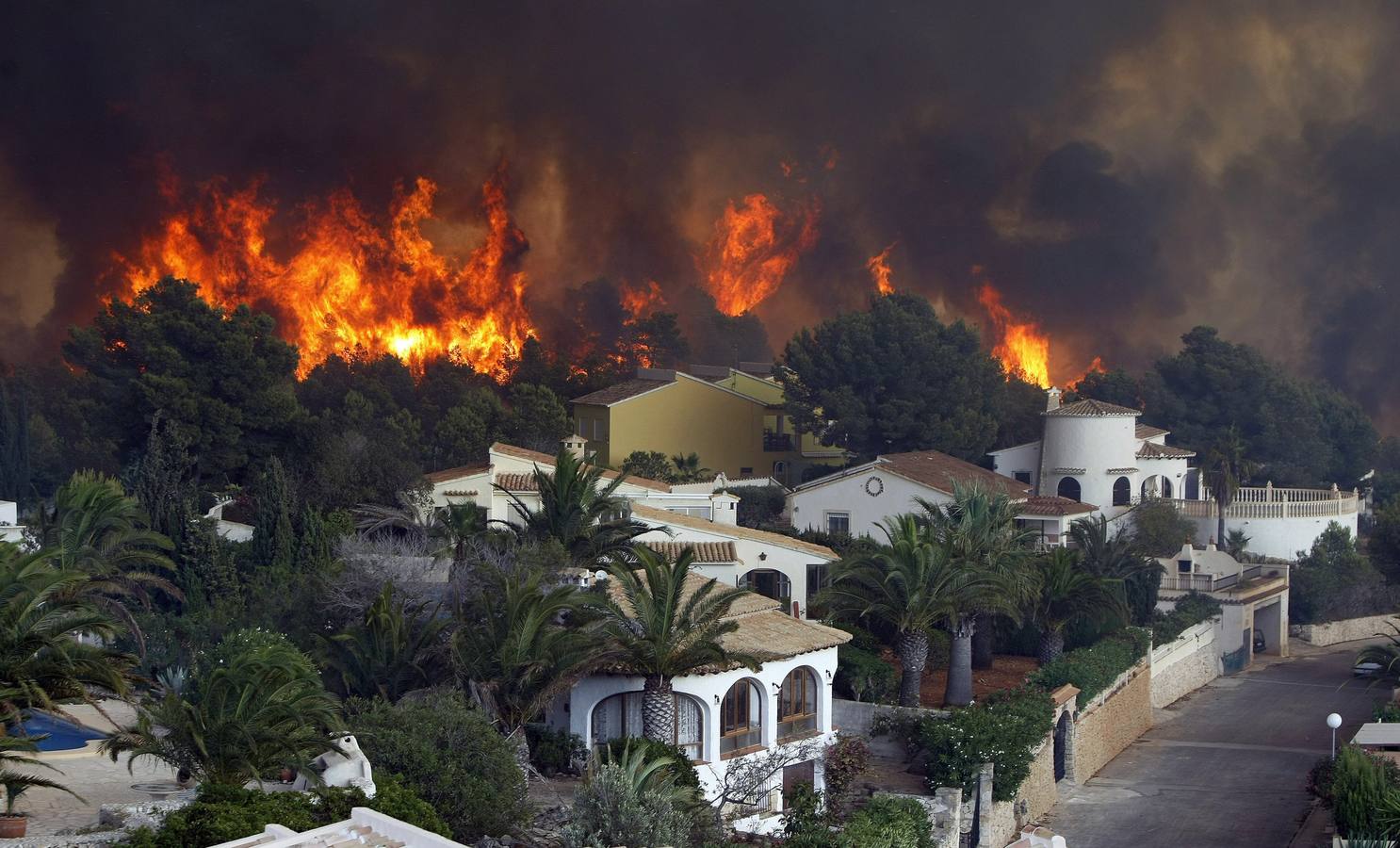 Fotos del incendio de la Granadella, en Xàbia y Benitatxell