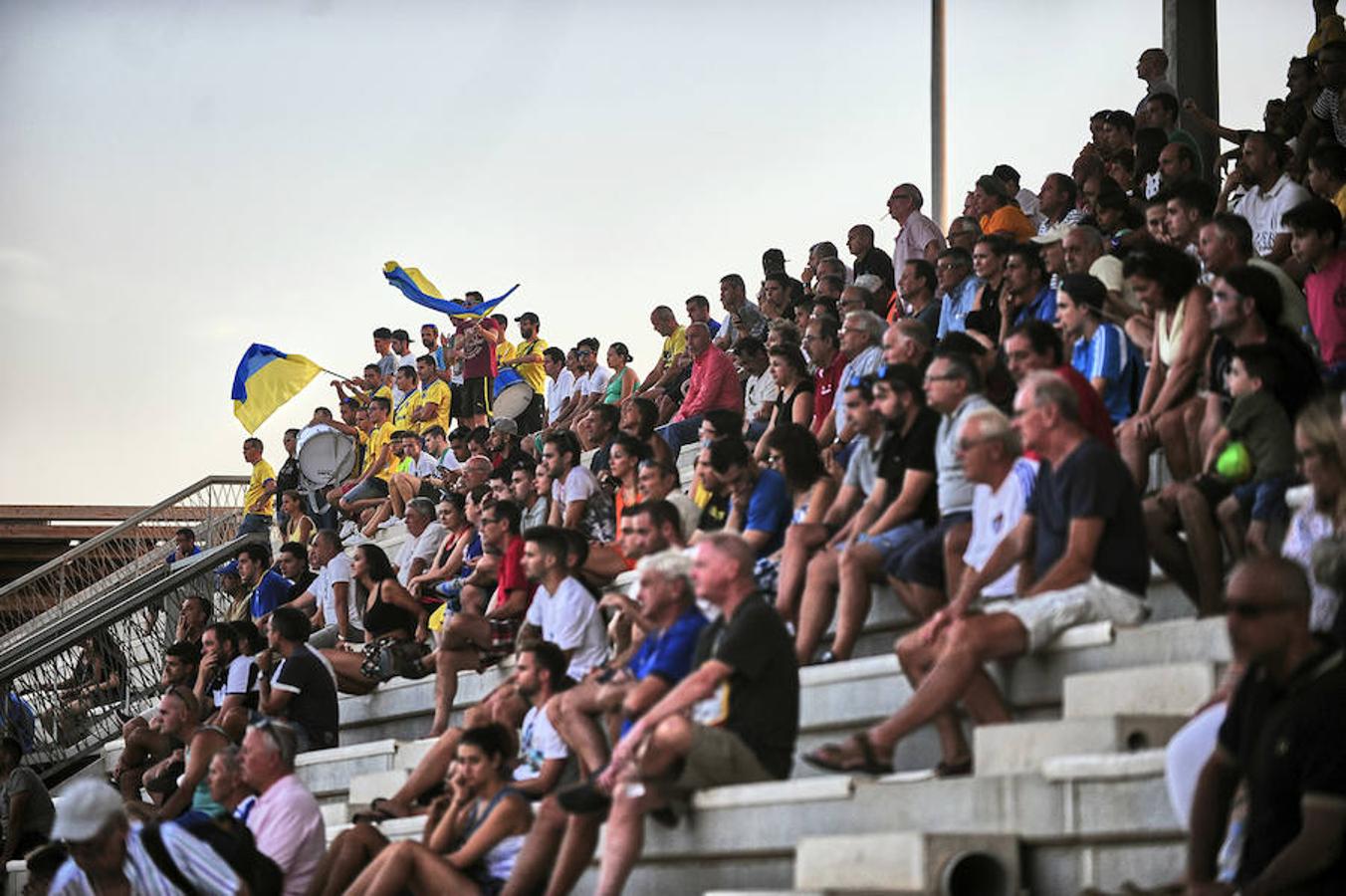 Las mejores imágenes del encuentro Torrevieja-Orihuela