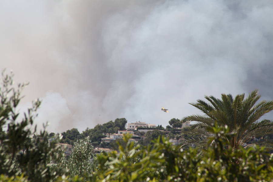 Fotos del incendio de la Granadella, en Xàbia y Benitatxell