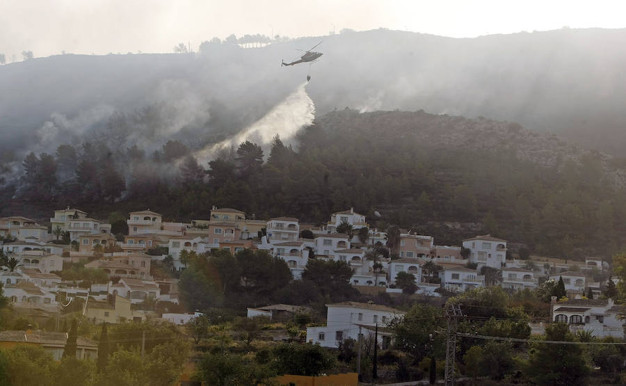 Fotos del incendio de la Granadella, en Xàbia y Benitatxell