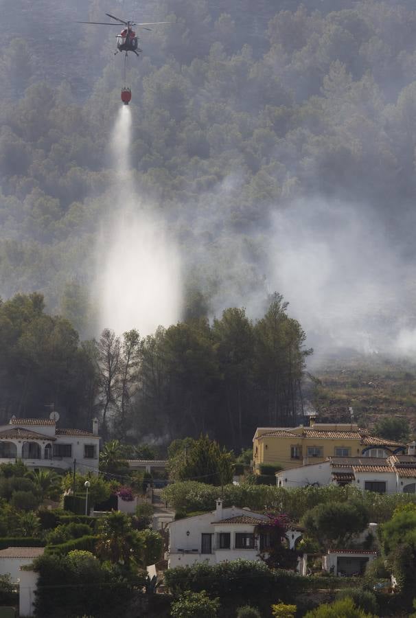 Fotos del incendio de la Granadella, en Xàbia y Benitatxell