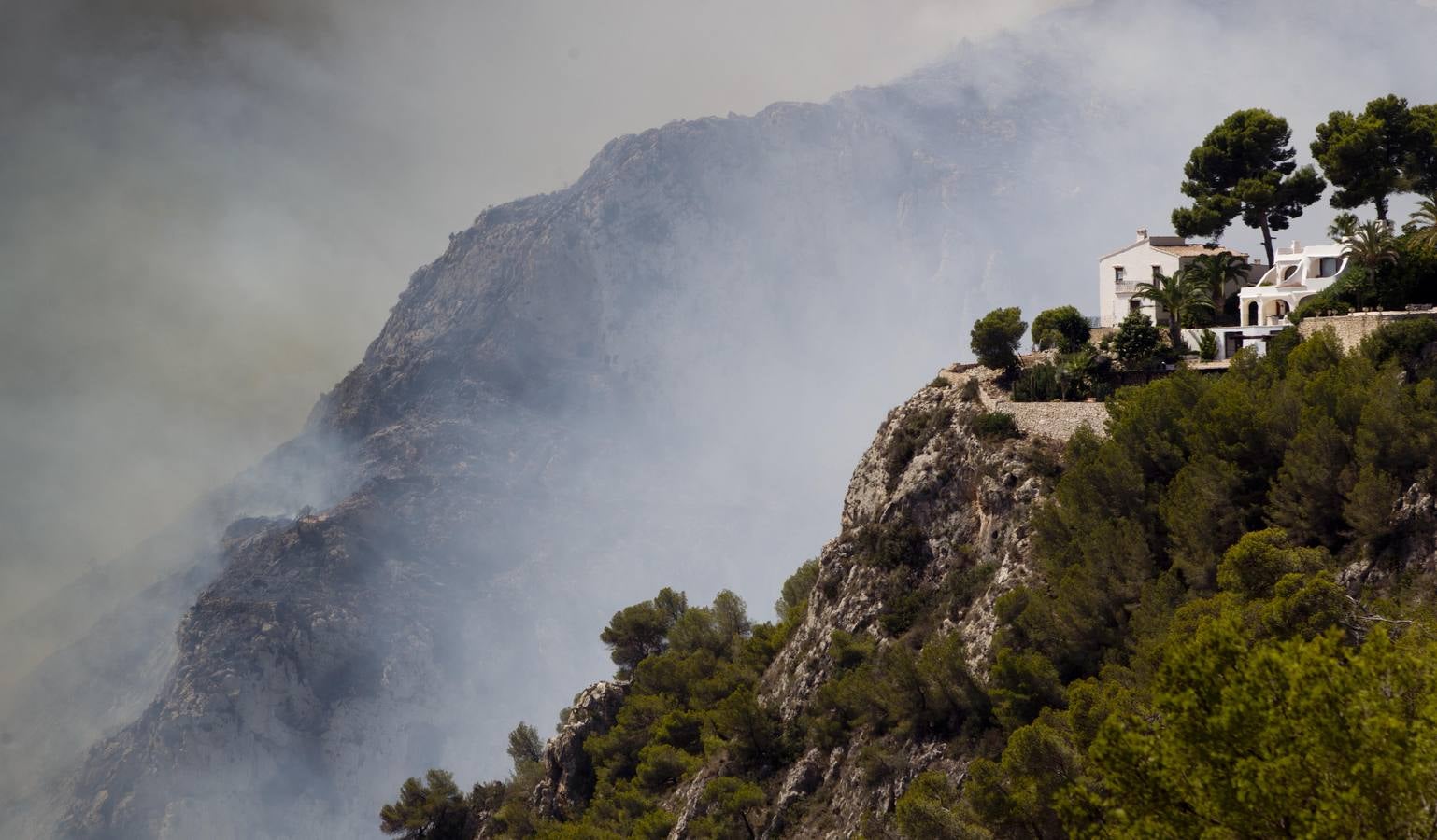 Fotos del incendio de la Granadella, en Xàbia y Benitatxell