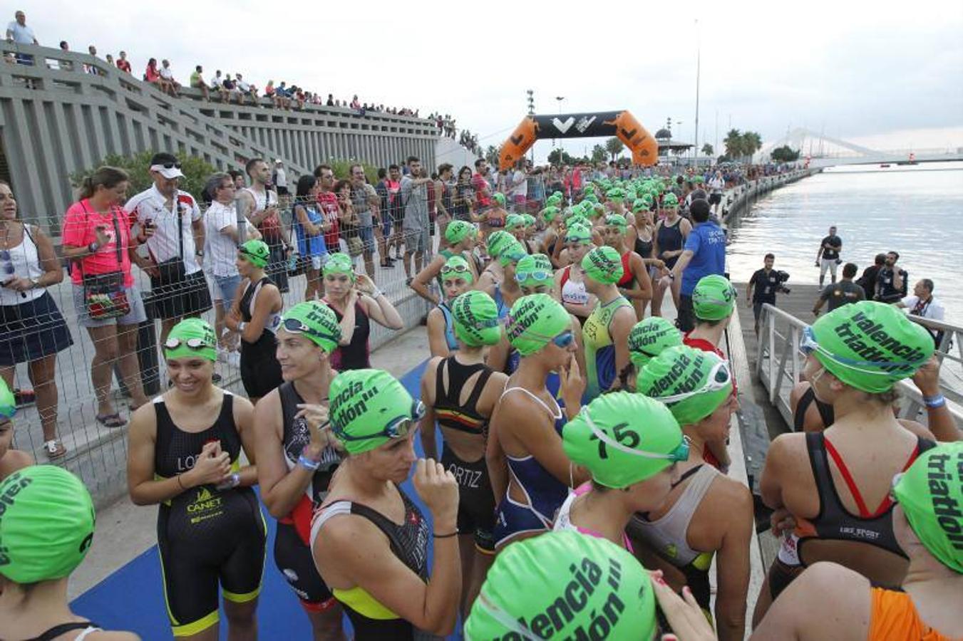 Triatlón de Valencia 2016 en la Marina Real