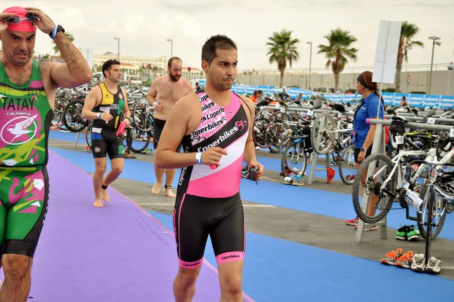 Fotos del triatlón en la Marina Real (domingo 11 de septiembre)