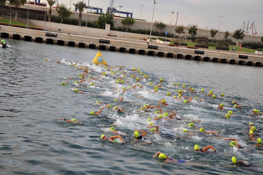 Fotos del triatlón en la Marina Real (domingo 11 de septiembre)