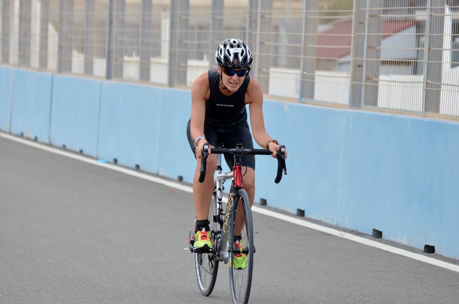 Fotos del triatlón en la Marina Real (domingo 11 de septiembre)