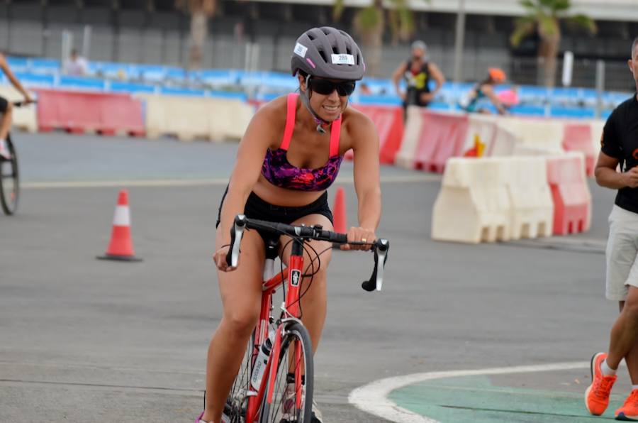 Fotos del triatlón en la Marina Real (domingo 11 de septiembre)