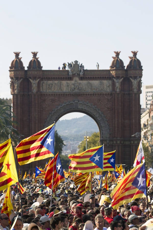 Manifestación independentista en cinco localidades de Cataluña