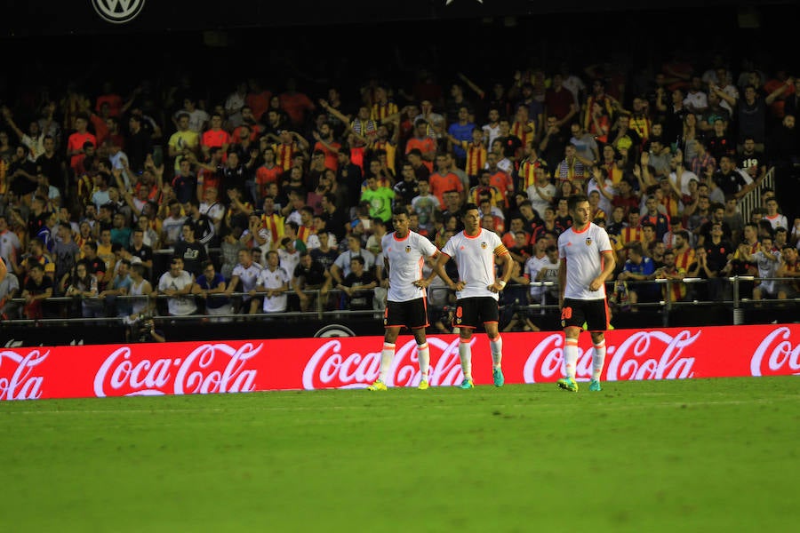 Las fotos de la victoria del Valencia ante el Alavés por 2-1