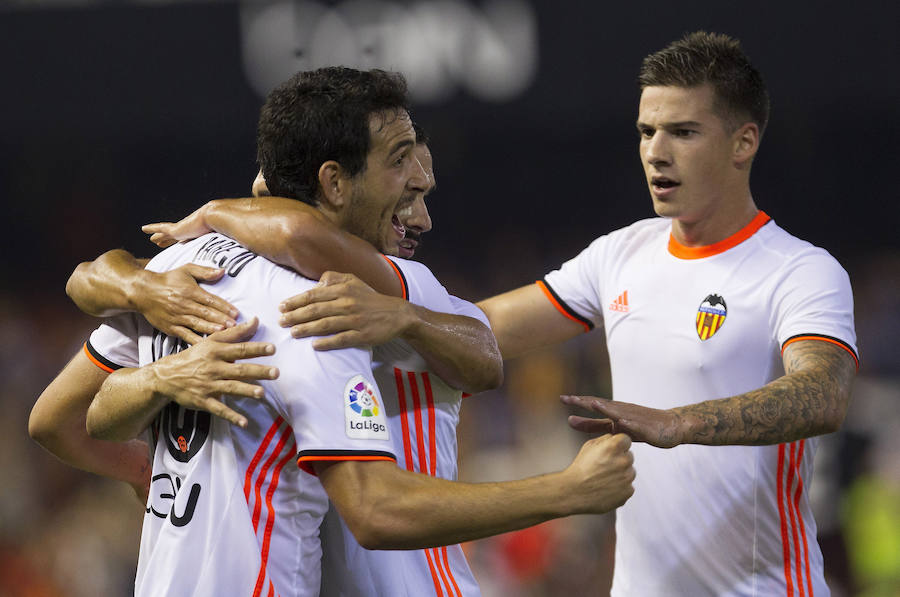 Las fotos de la victoria del Valencia ante el Alavés por 2-1