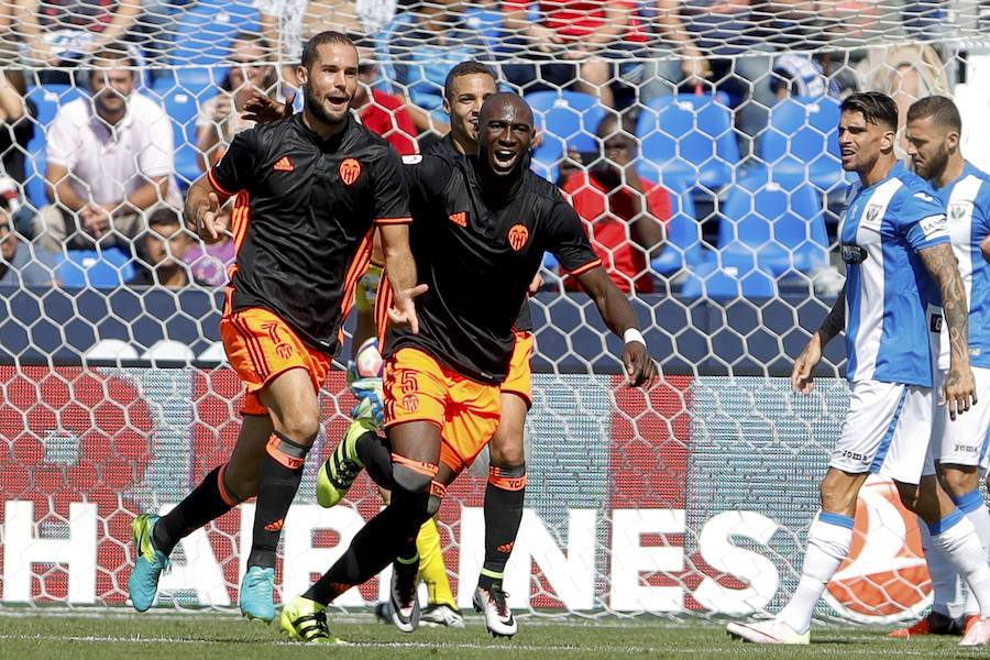 Las fotos de la victoria del Valencia en Butarque ante el Leganés (1-2)