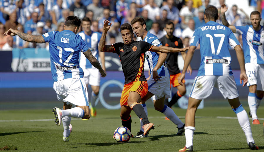 Las fotos de la victoria del Valencia en Butarque ante el Leganés (1-2)