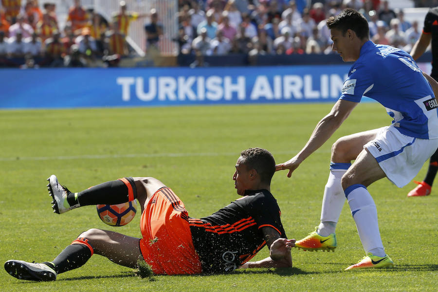 Las fotos de la victoria del Valencia en Butarque ante el Leganés (1-2)