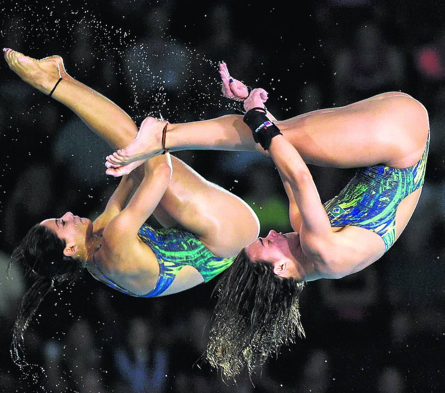 Ingrid de Oliveira y Giovanna Pedroso. 