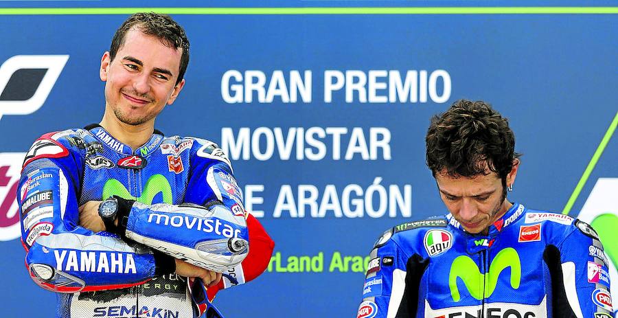 Valentino Rossi y Jorge Lorenzo. 