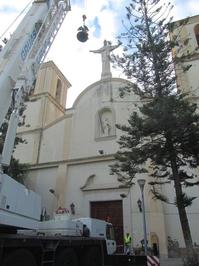 Restauración de las campanas de la iglesia de Almoradí
