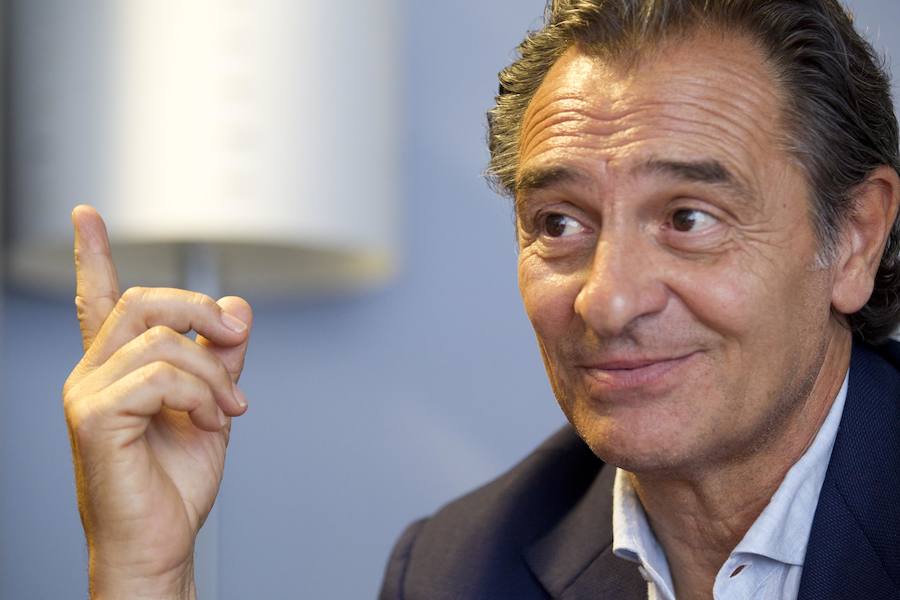 Las imágenes de la entrevista a Cesare Prandelli en Las Provincias