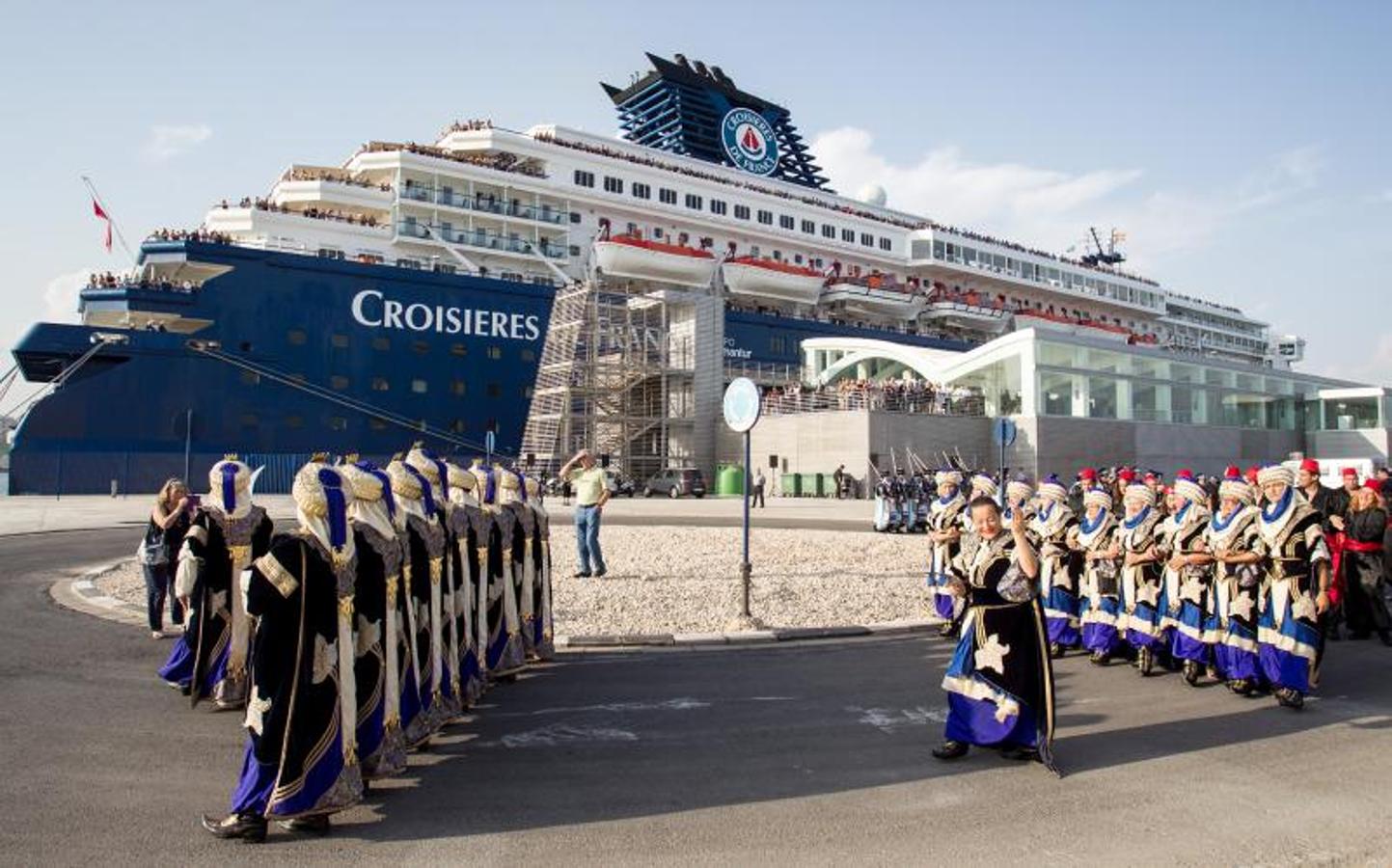 Alicante se estrena como puerto base de cruceros