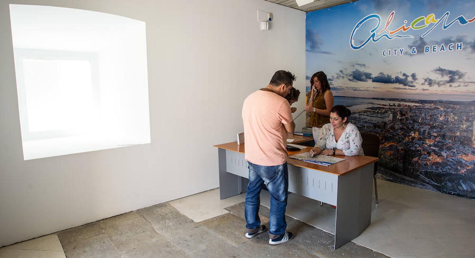 Nueva oficina de turismo en el castillo de Santa Bárbara