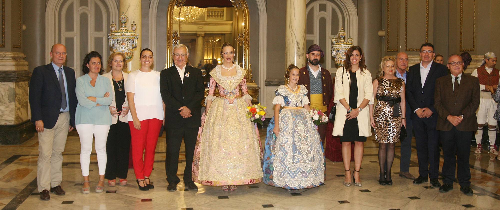 Fotos de la proclamación de Raquel Alario y Clara Parejo como falleras mayores de Valencia 2017