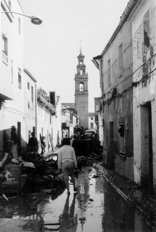 Fotos de la pantanada de Tous de 1982