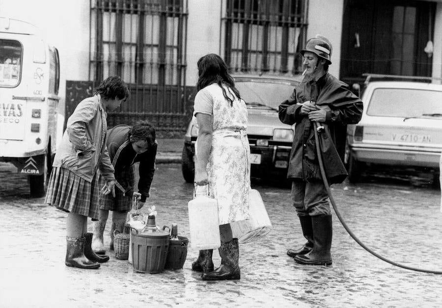 Fotos de la pantanada de Tous de 1982