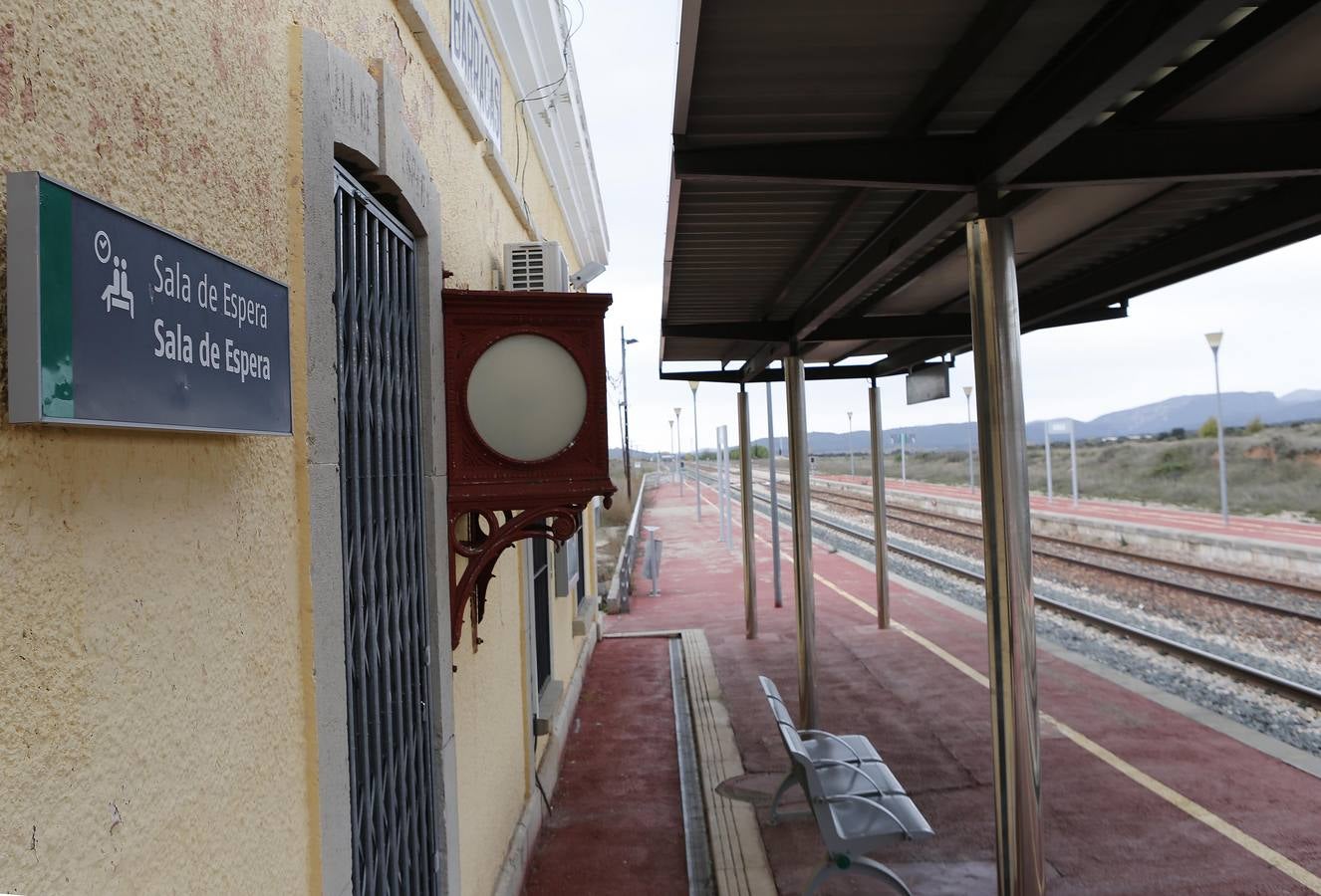 Fotos de la línea de tren Valencia-Zaragoza