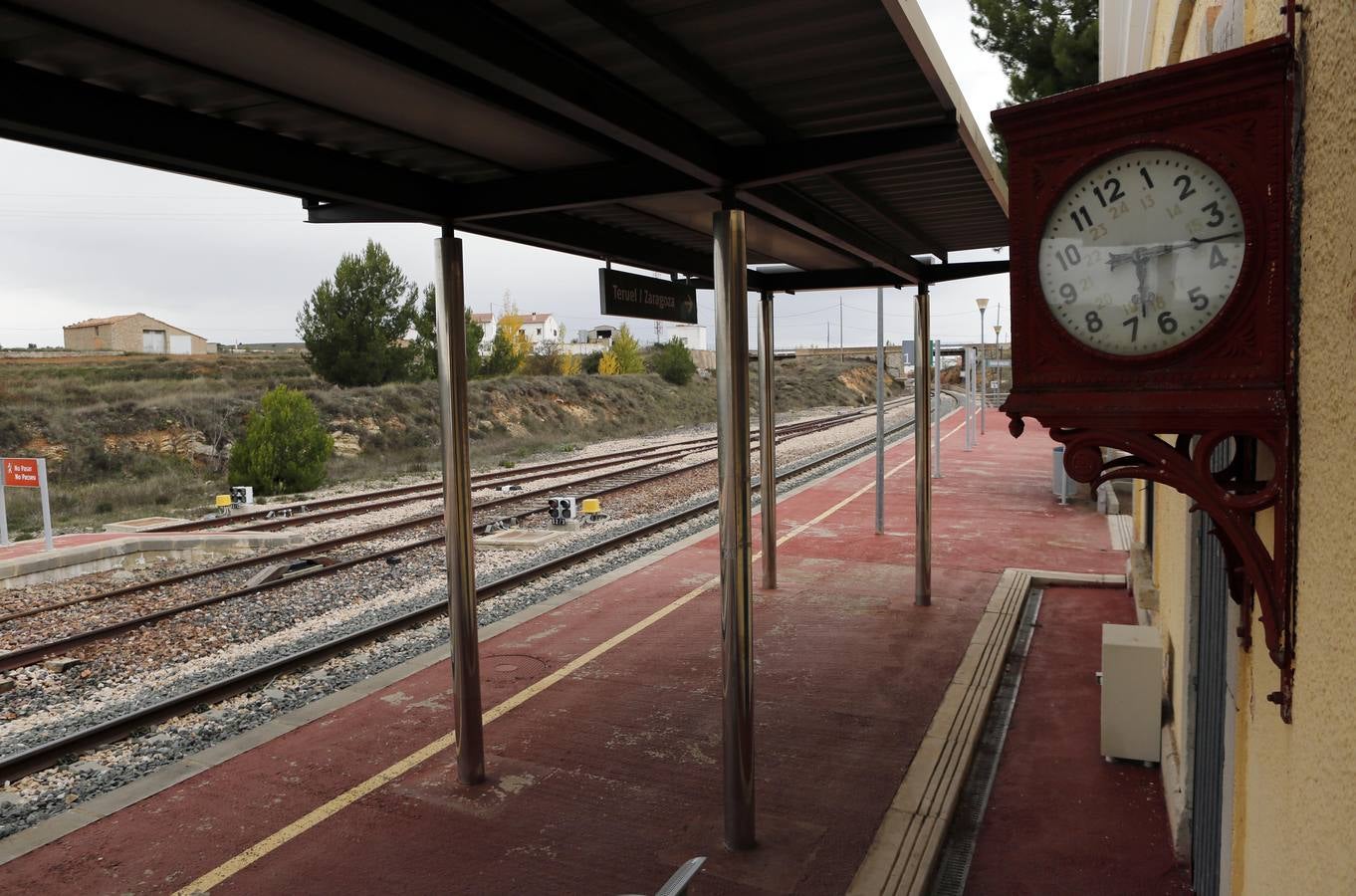 Fotos de la línea de tren Valencia-Zaragoza