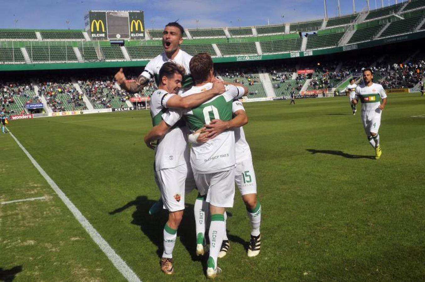 Las mejores imágenes del Elche - Valladolid (2-0)