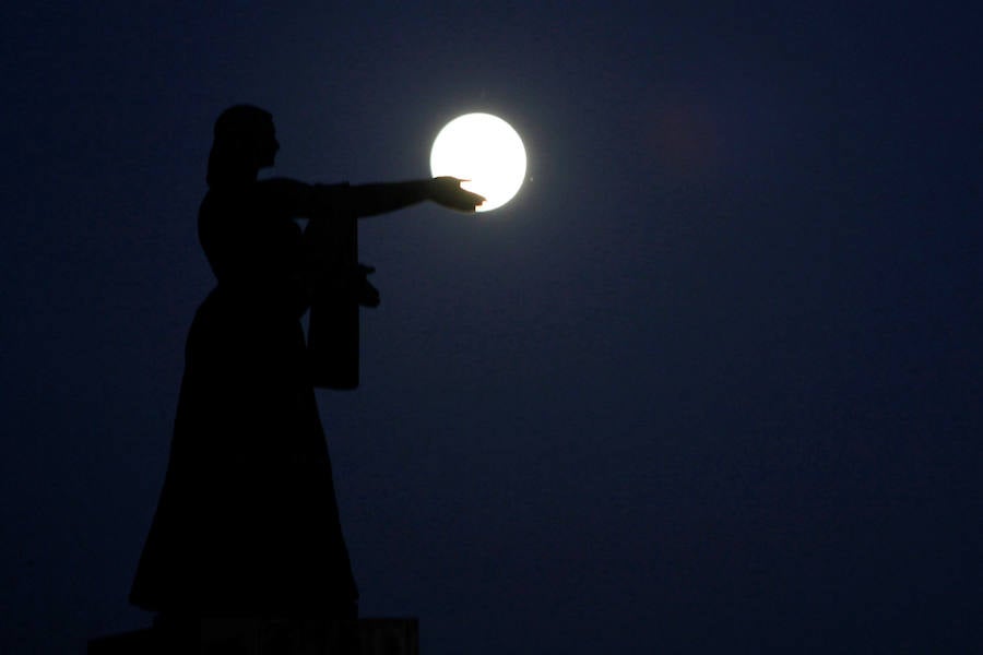 Así se ve la superluna 2016