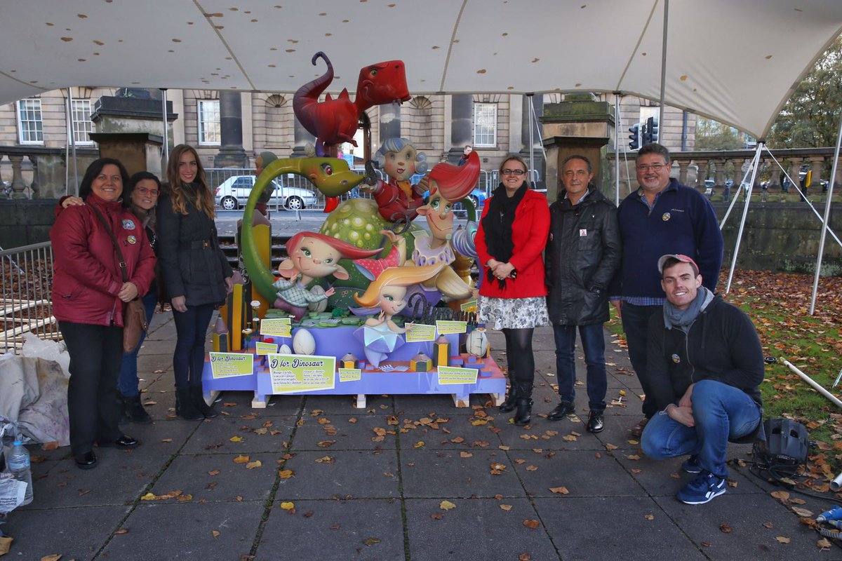 Fotos de las Fallas de Valencia por el mundo