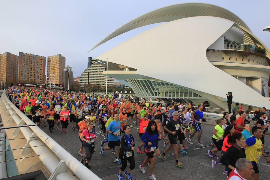 Fotos del Maratón de Valencia 2016 (V)