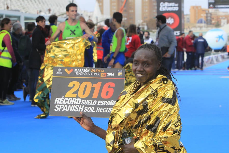 Fotos del Maratón de Valencia 2016 (V)