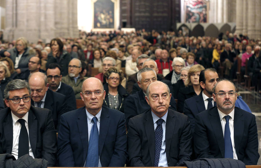 Fotos de la misa por Rita Barberá en la Catedral de Valencia