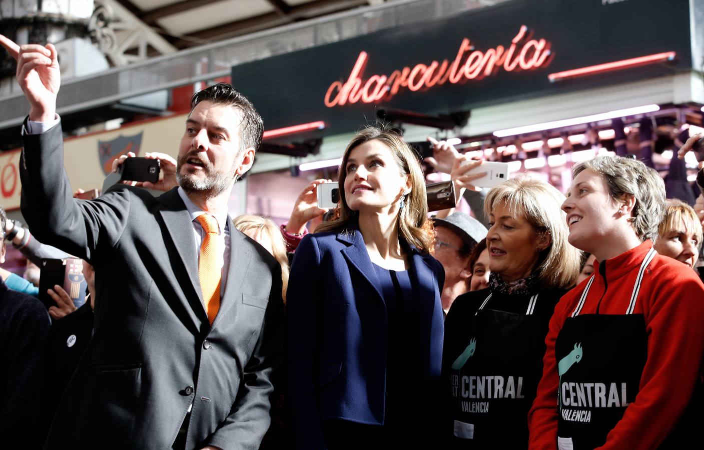 Fotos de la visita de los Reyes al Mercado Central de Valencia