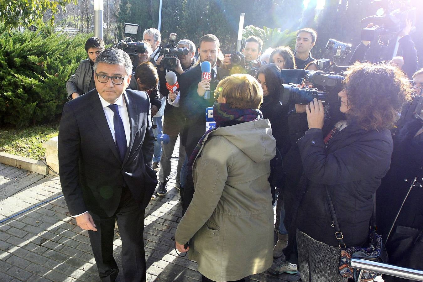 Fotos del funeral de Rita Barberá en el Tanatorio de Valencia