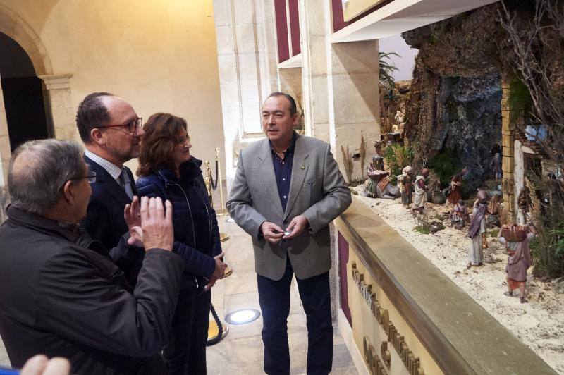 La inauguración del belén municipal en el Palacio Episcopal de Orihuela