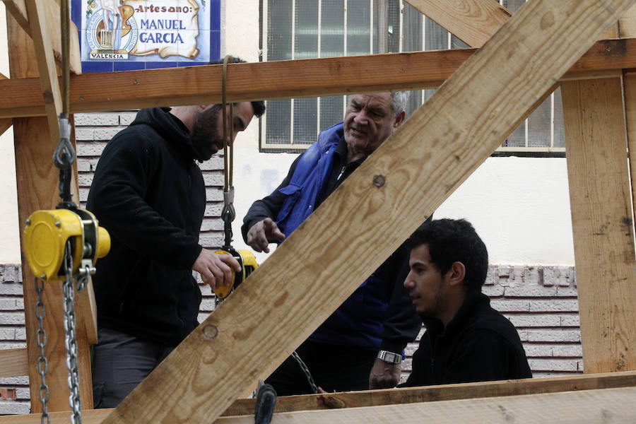 Fotos de la planta de prueba de la falla del ayuntamiento en Ciutat Fallera