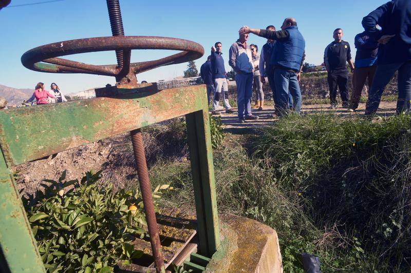 Vecinos muestran los daños del temporal en Molins