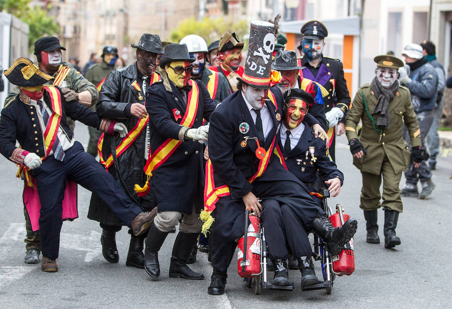 Fotos de la fiesta de &#039;Els enfarinats&#039; de Ibi