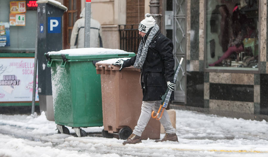 Intensas nevadas en los pueblos del interior