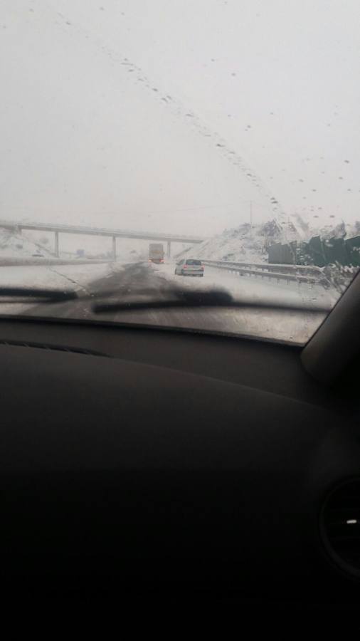 Carreteras con nieve en la Comunitat por el temporal de frío