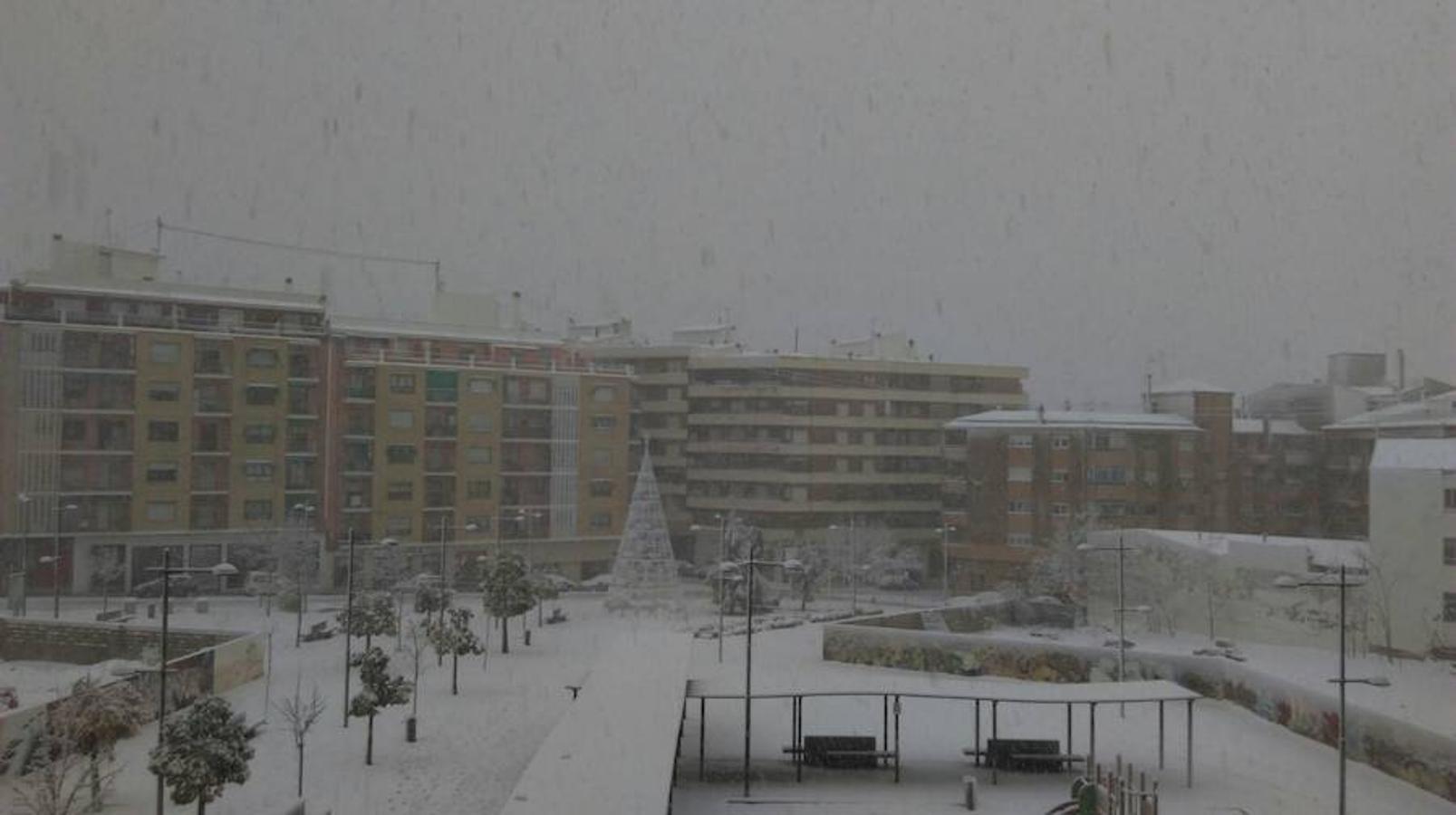 Carreteras con nieve en la Comunitat por el temporal de frío