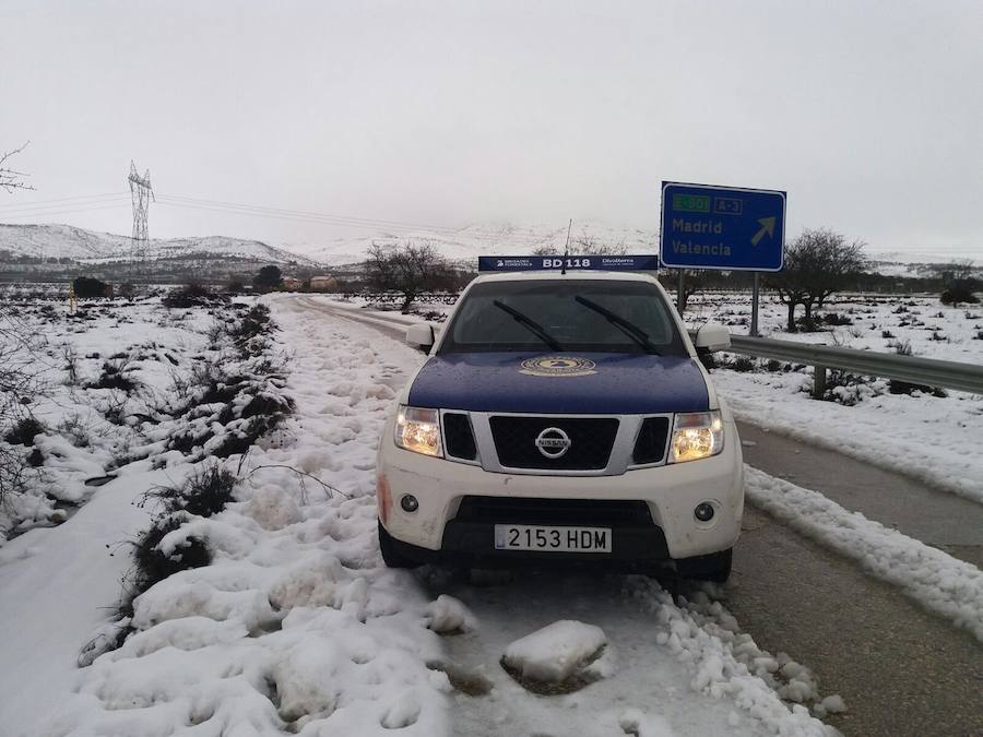 Fotos de la nieve en el interior de la provincia de Valencia